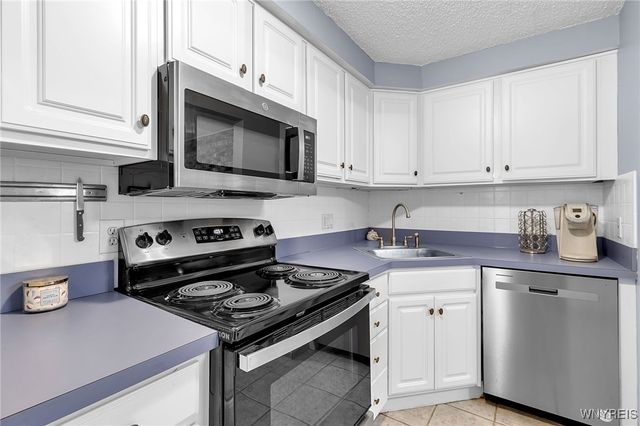 90 Foxberry Drive A, Amherst, NY 14068