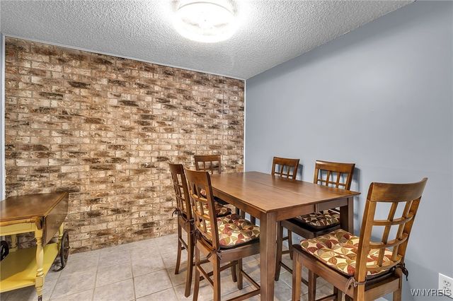 90 Foxberry Drive A, Amherst, NY 14068