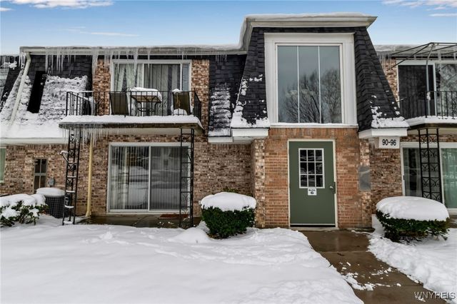 90 Foxberry Drive A, Amherst, NY 14068