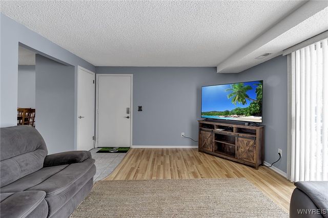 90 Foxberry Drive A, Amherst, NY 14068