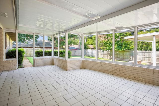 1204 Springwood Court, Euless, TX 76040