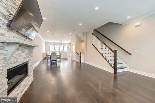 10326 GROSVENOR PL, North Bethesda, MD 20852