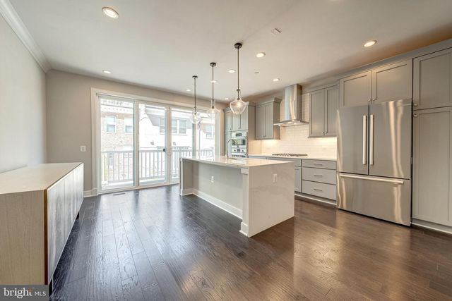 10326 GROSVENOR PL, North Bethesda, MD 20852