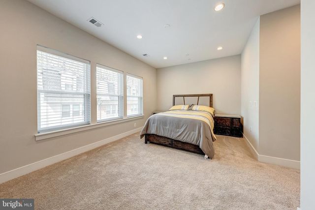 10326 GROSVENOR PL, North Bethesda, MD 20852