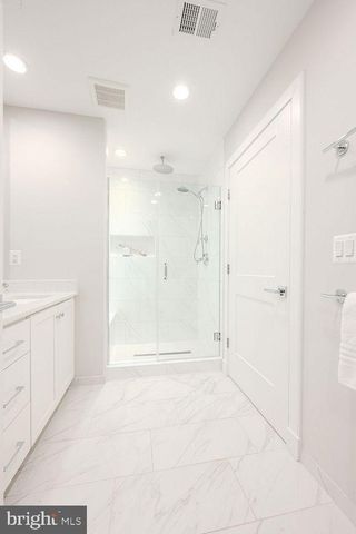 10326 GROSVENOR PL, North Bethesda, MD 20852