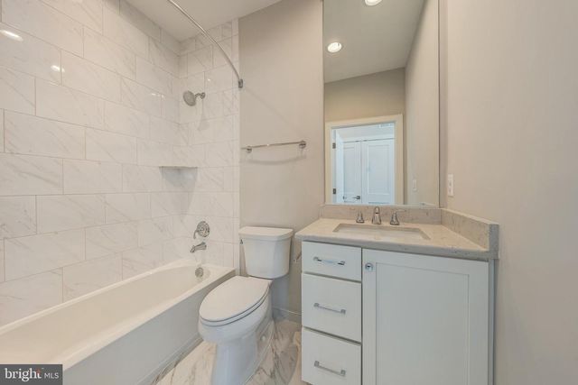 10326 GROSVENOR PL, North Bethesda, MD 20852