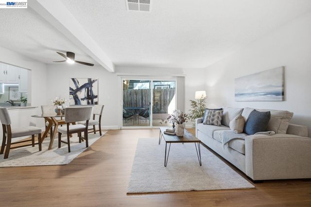 1526 Parkwood Pl, Concord, CA 94521