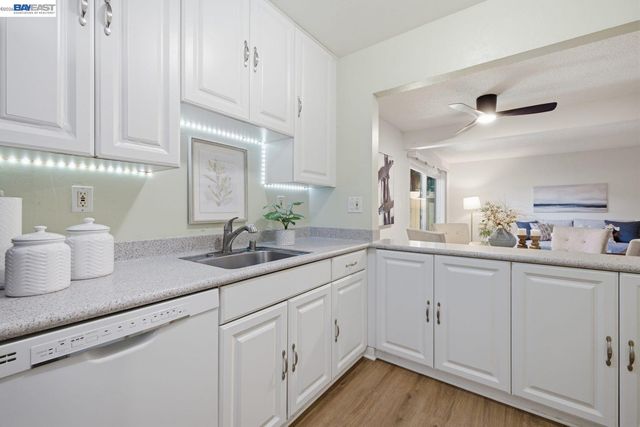 1526 Parkwood Pl, Concord, CA 94521