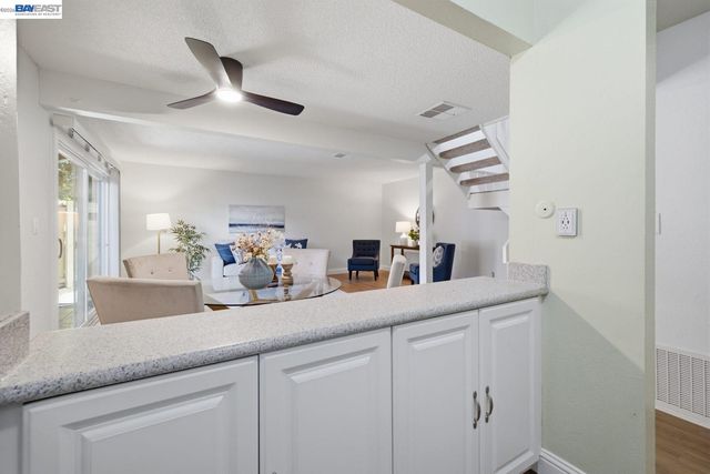 1526 Parkwood Pl, Concord, CA 94521