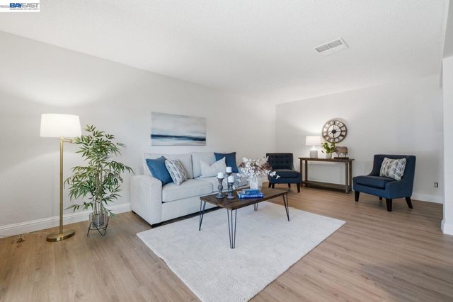 1526 Parkwood Pl, Concord, CA 94521