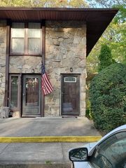 14 Pine Court 14, Selden, NY 11784
