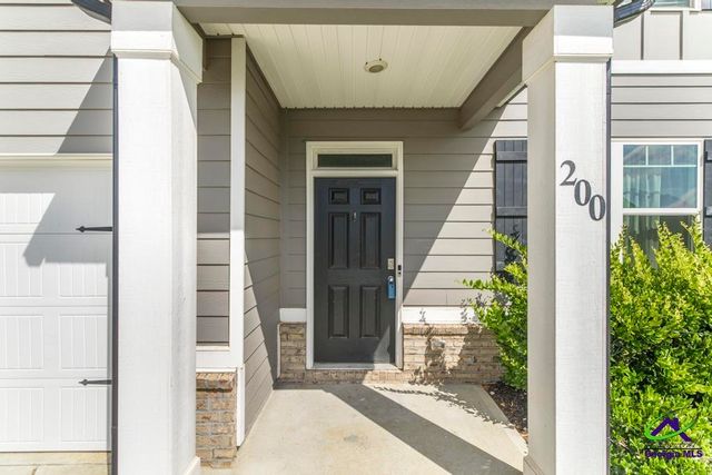 200 Harrow Drive, Perry, GA 31069