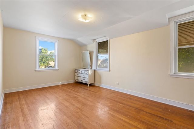 7350 W Summerdale Avenue, Chicago, IL 60656