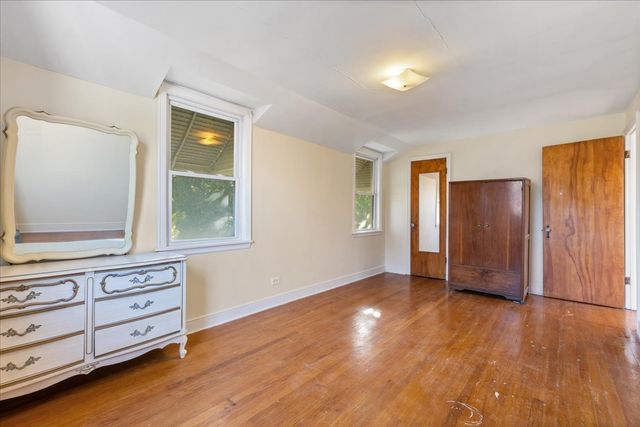 7350 W Summerdale Avenue, Chicago, IL 60656