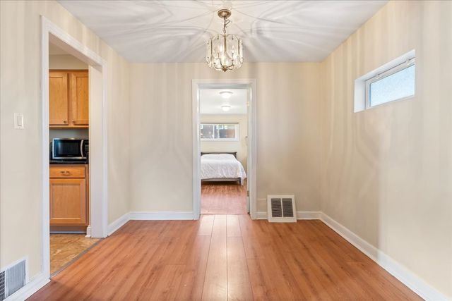 7350 W Summerdale Avenue, Chicago, IL 60656