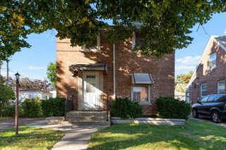 7350 W Summerdale Avenue, Chicago, IL 60656
