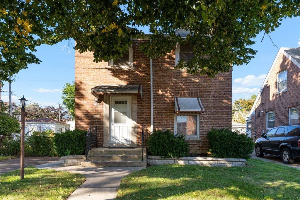 7350 W Summerdale Avenue, Chicago, IL 60656