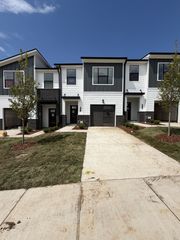 913 Tellico Street, Gallatin, TN 37066