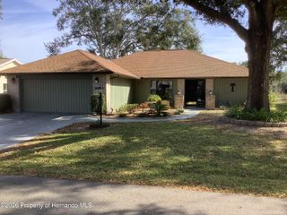 34433 Cedarfield Drive, Dade City, FL 33523