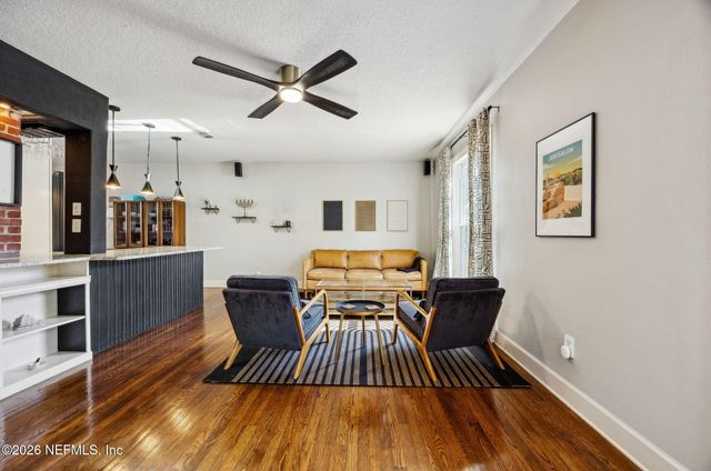 4241 LEXINGTON Avenue, Jacksonville, FL 32210