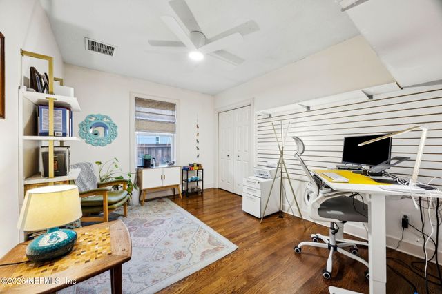 4241 LEXINGTON Avenue, Jacksonville, FL 32210