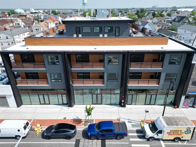 135 East Park Avenue 3F, Long Beach, NY 11561