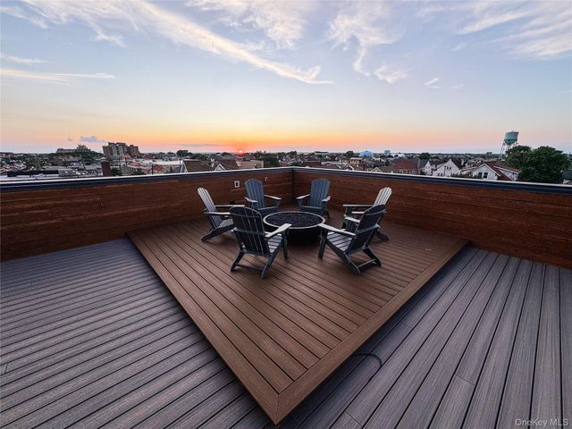 135 East Park Avenue 3F, Long Beach, NY 11561