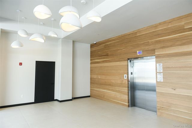 135 East Park Avenue 3F, Long Beach, NY 11561