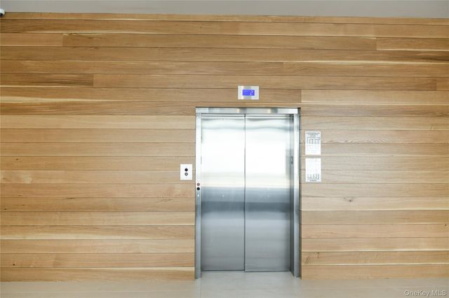 135 East Park Avenue 3F, Long Beach, NY 11561