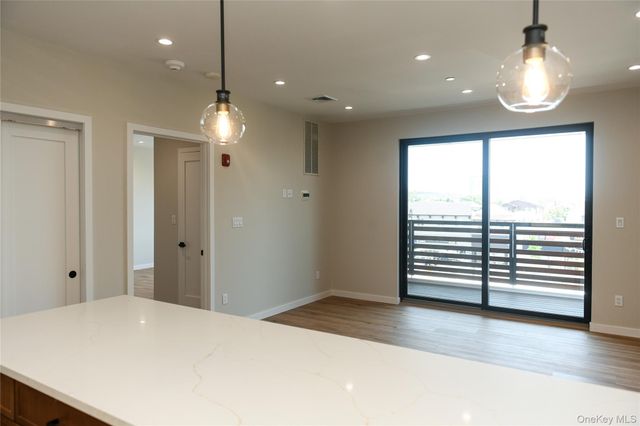 135 East Park Avenue 3F, Long Beach, NY 11561