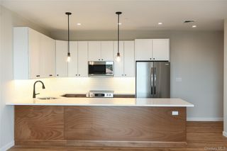 135 East Park Avenue 3F, Long Beach, NY 11561