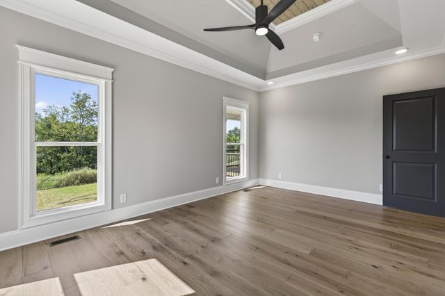 2764 Jasmine St, Lebanon, TN 37087