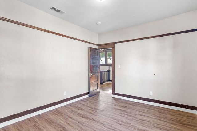 137 Downey Ave, Modesto, CA 95354