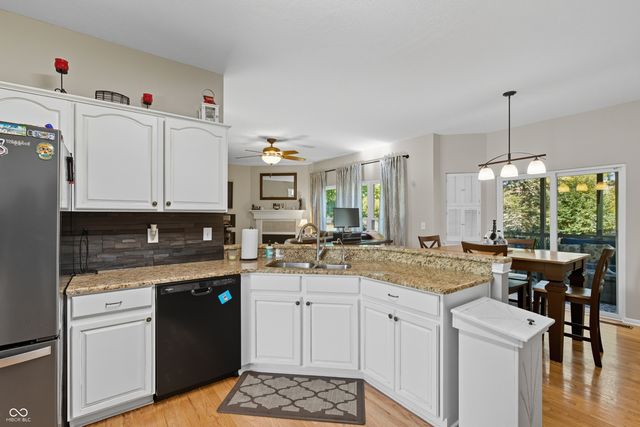 6 Pine Meadow Drive, Brownsburg, IN 46112