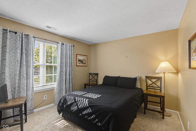 6 Pine Meadow Drive, Brownsburg, IN 46112