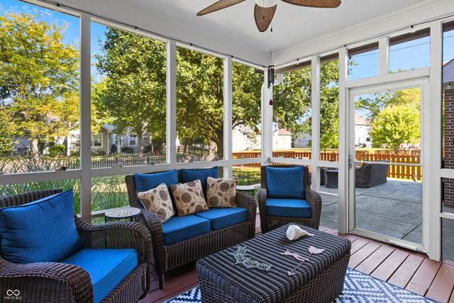 6 Pine Meadow Drive, Brownsburg, IN 46112