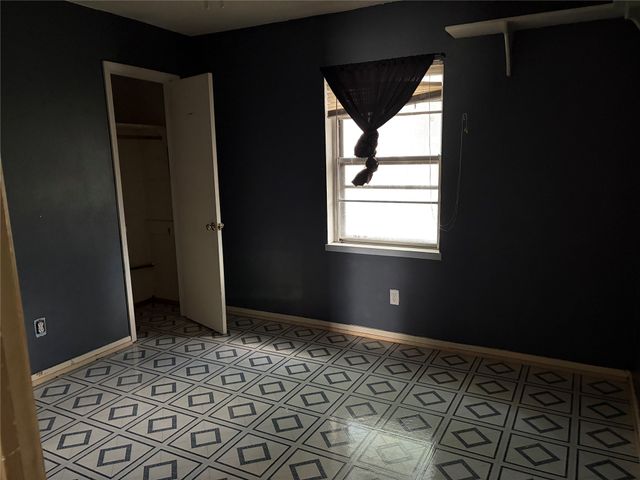 2036 Salem Street, Irving, TX 75061