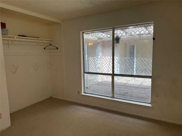 811 Pebble Beach Drive, Garland, TX 75043