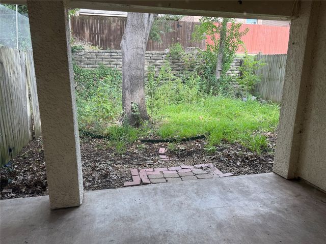 811 Pebble Beach Drive, Garland, TX 75043