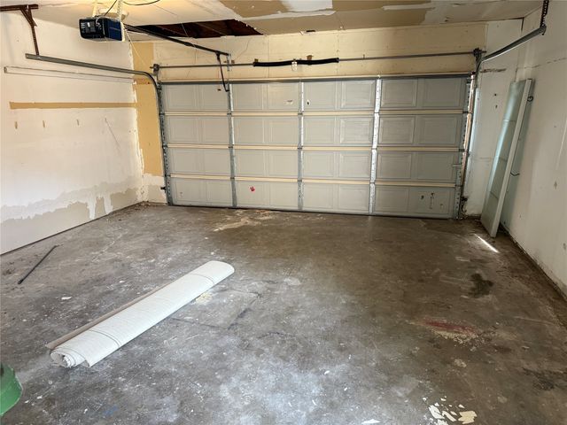 811 Pebble Beach Drive, Garland, TX 75043