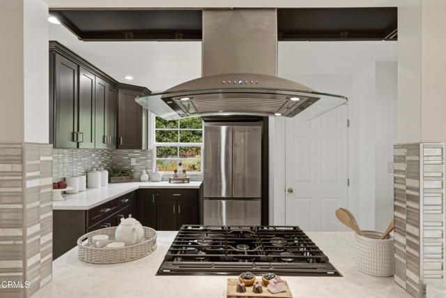 320 Toyon Road, Sierra Madre, CA 91024