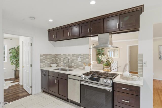 320 Toyon Road, Sierra Madre, CA 91024