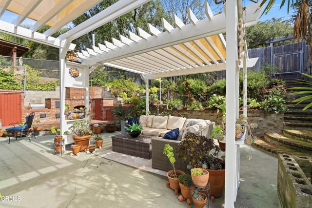 320 Toyon Road, Sierra Madre, CA 91024