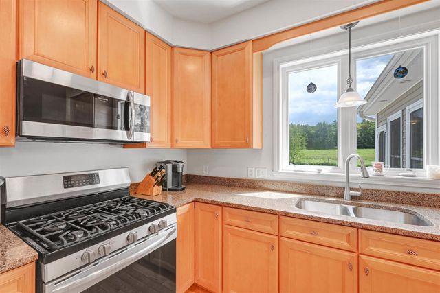 41 Tyler Place, Jericho, VT 05465