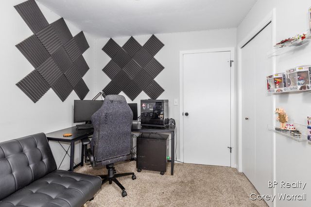 199 E 34th Street 10, Holland City, MI 49423