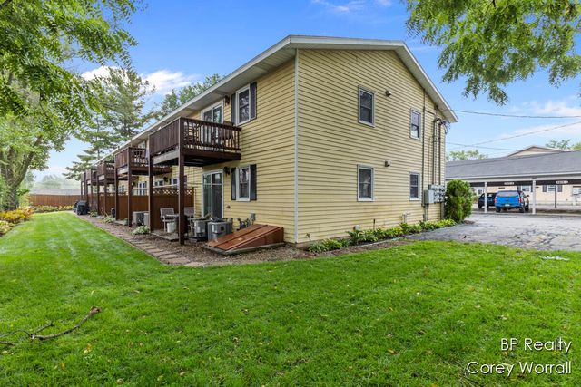 199 E 34th Street 10, Holland City, MI 49423