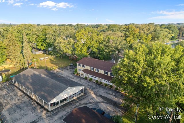 199 E 34th Street 10, Holland City, MI 49423