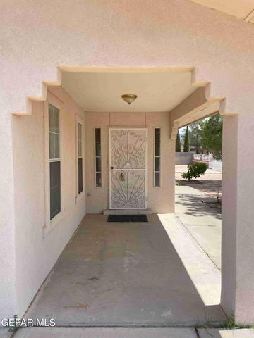 1100 FRESNO Street, Anthony, TX 79821