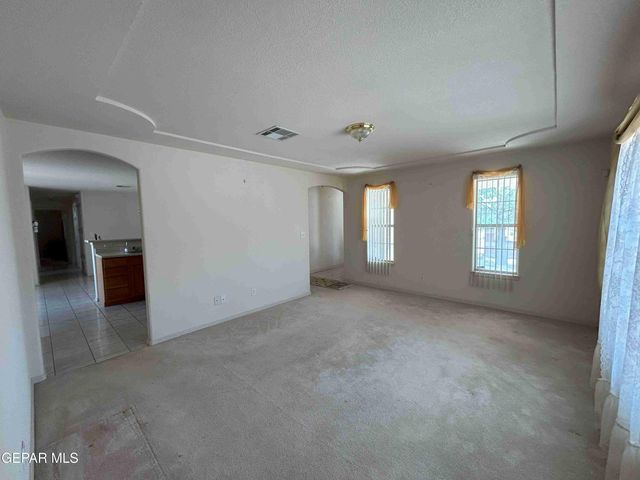 1100 FRESNO Street, Anthony, TX 79821