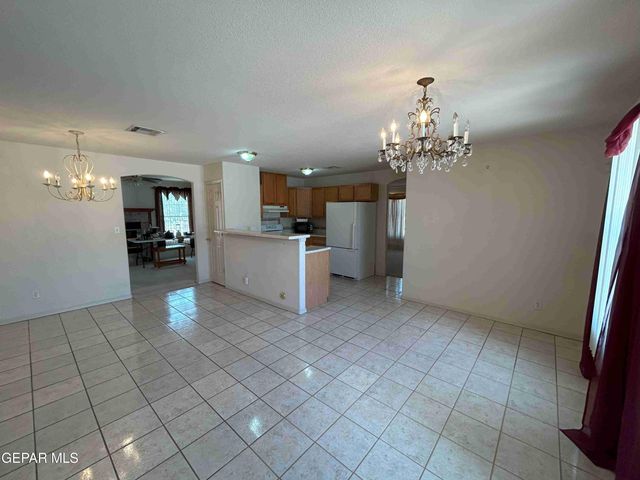 1100 FRESNO Street, Anthony, TX 79821
